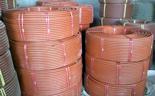 阿瓦提穿线管防雷接地技术实施要点